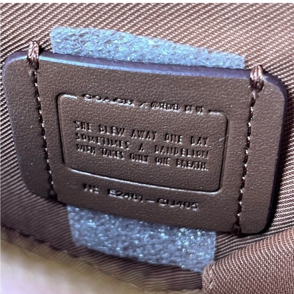 NWT Coach X Observed By Us Heart Coin Case In Signature Canvas - Picture 12 of 15